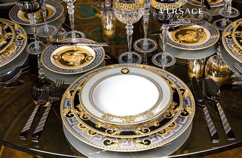 piatti versace prezzi|Versace Home Luxury Plates and Dinnerware .